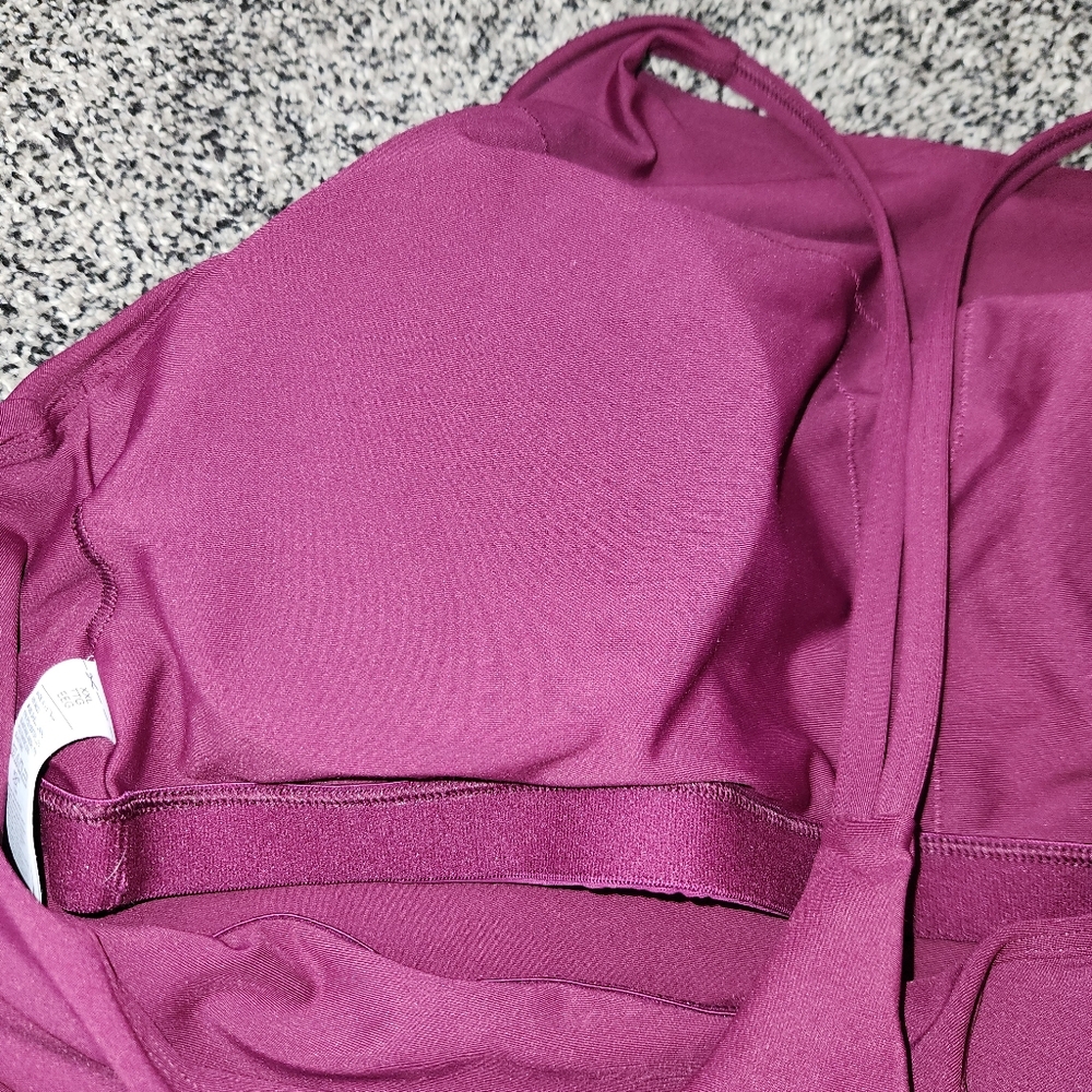 Old Navy Active Sports Bra Powersoft Light Support Built In Bra Purple/wine XXL - Picture 9 of 10